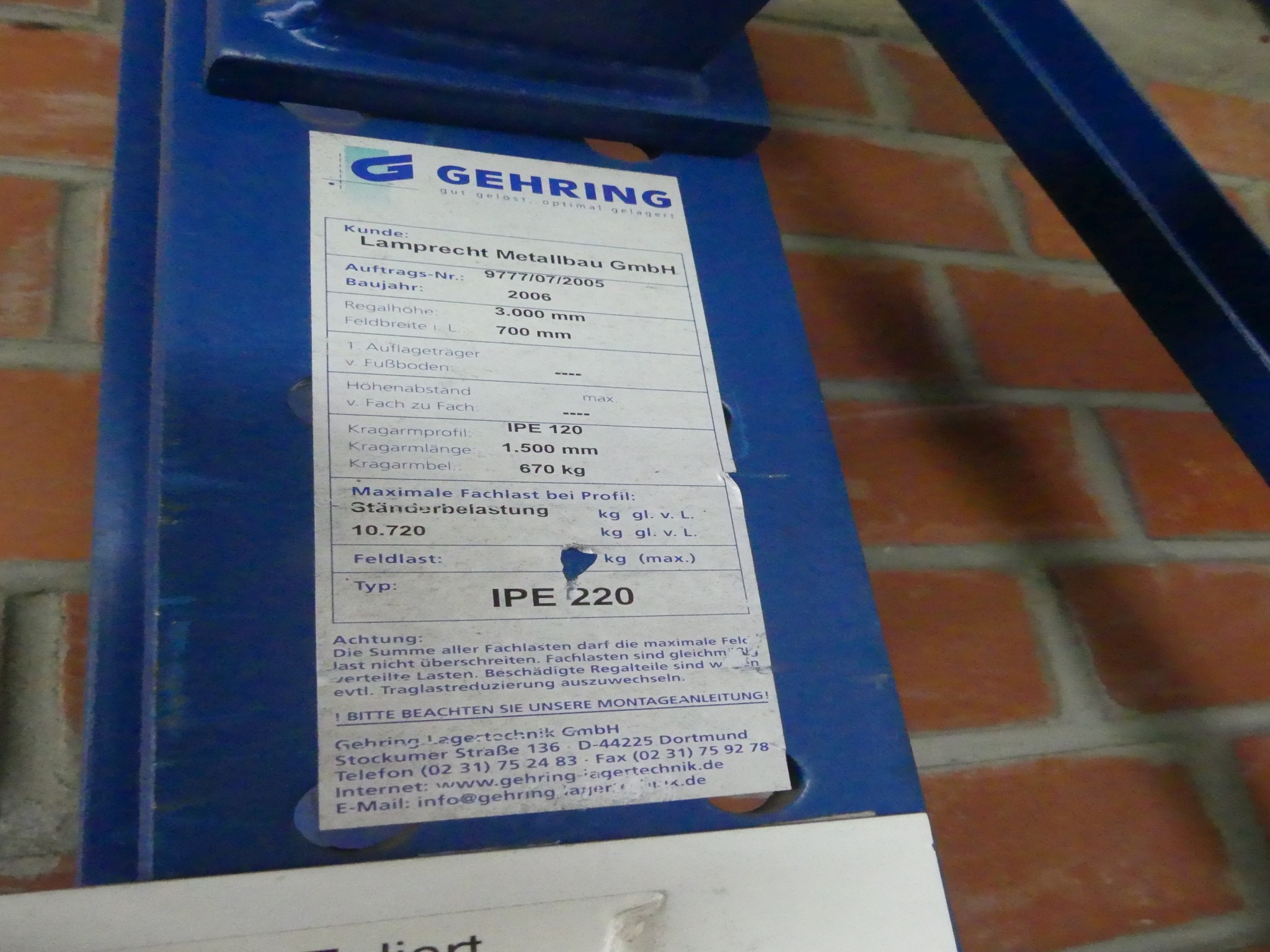 Sprzęt warsztatowy i akcesoria z byłej firmy zajmującej się konstrukcjami metalowymi-4