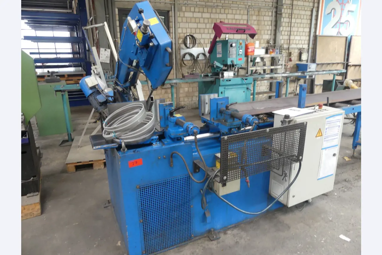 Workshop equipment and accessories from a former metal construction company-2