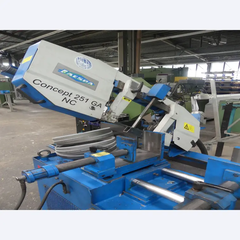 Workshop equipment and accessories from a former metal construction company-3