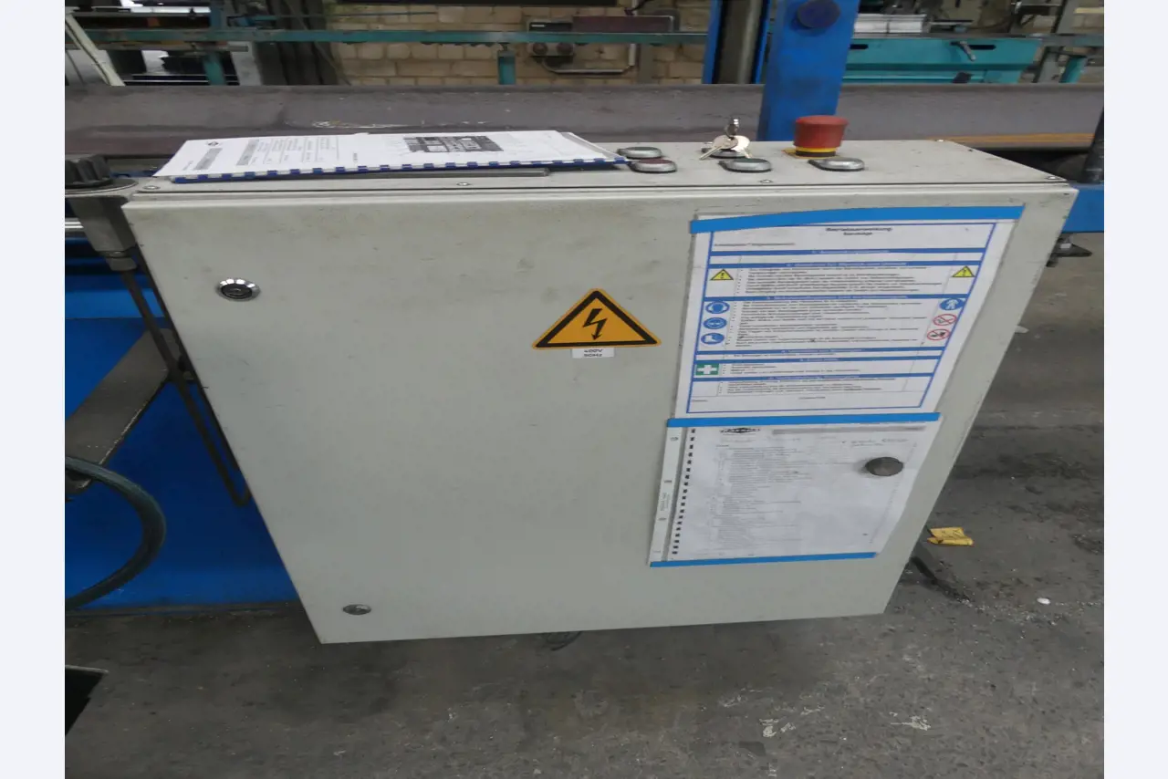 Workshop equipment and accessories from a former metal construction company-5