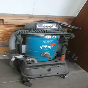 Aspirateur industriel Nilfisk CFM 137