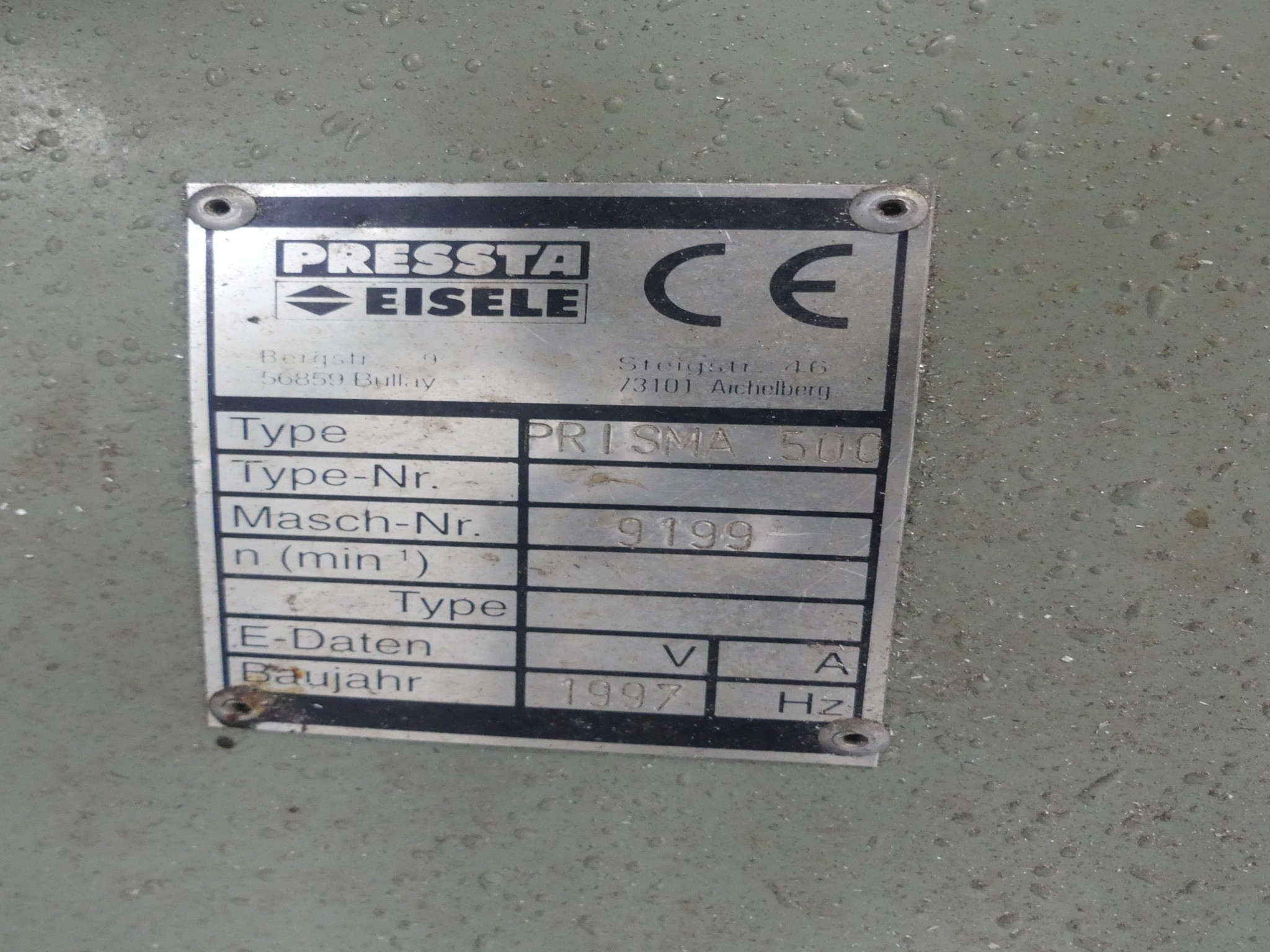 Équipement d'atelier et accessoires d'une ancienne entreprise de construction métallique-2