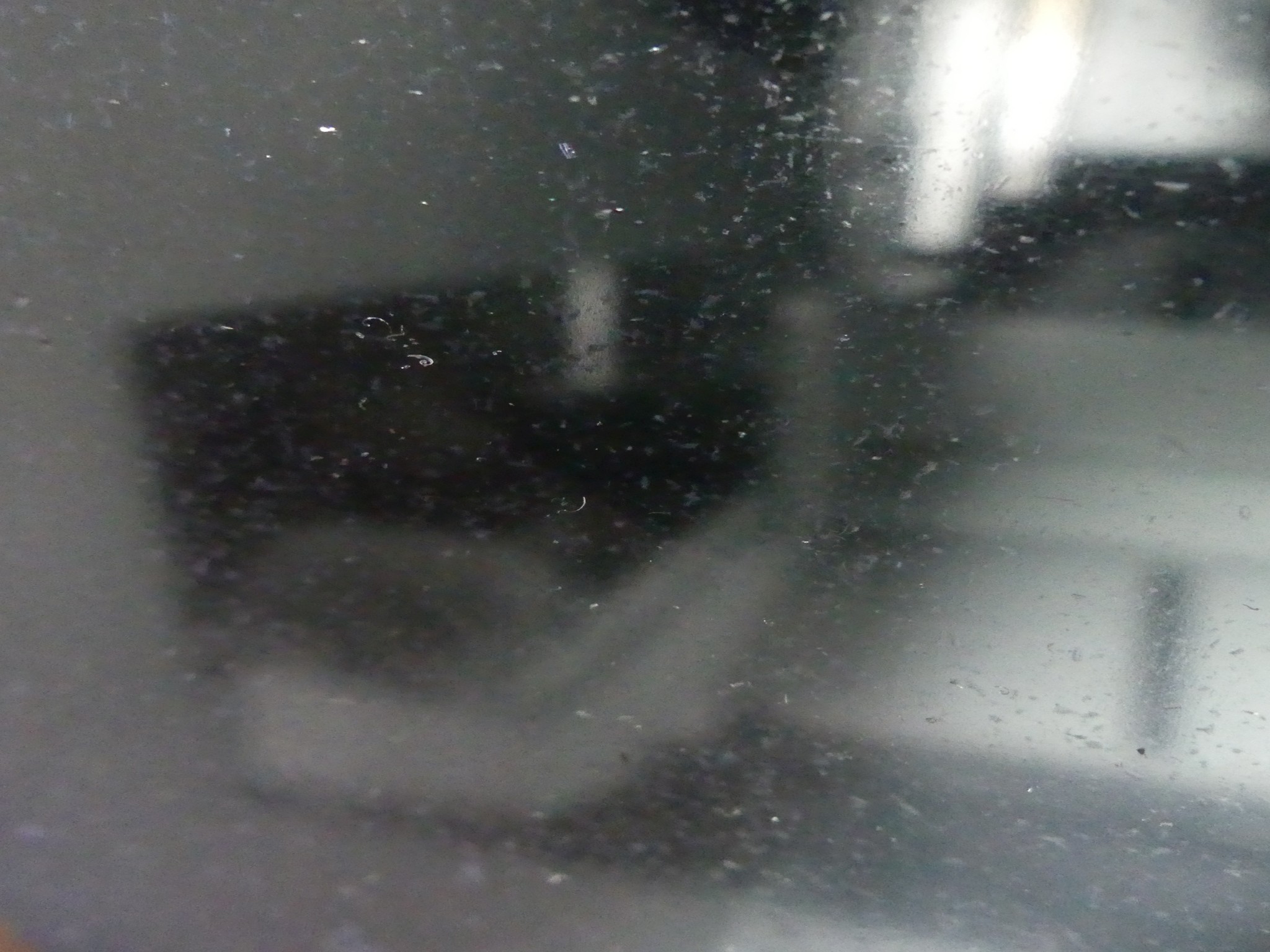 Sprzęt warsztatowy i akcesoria z byłej firmy zajmującej się konstrukcjami metalowymi-9