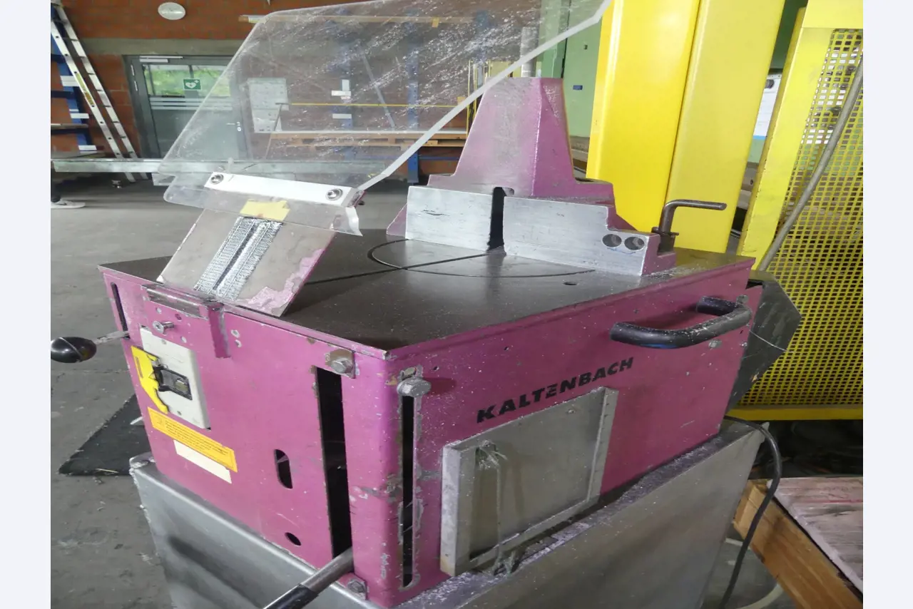 Workshop equipment and accessories from a former metal construction company-4