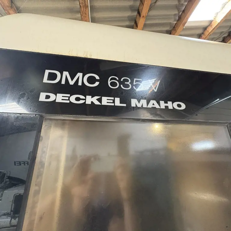 CNC-Vertikal-Bearbeitungszentrum DECKEL MACO DMC 635 V