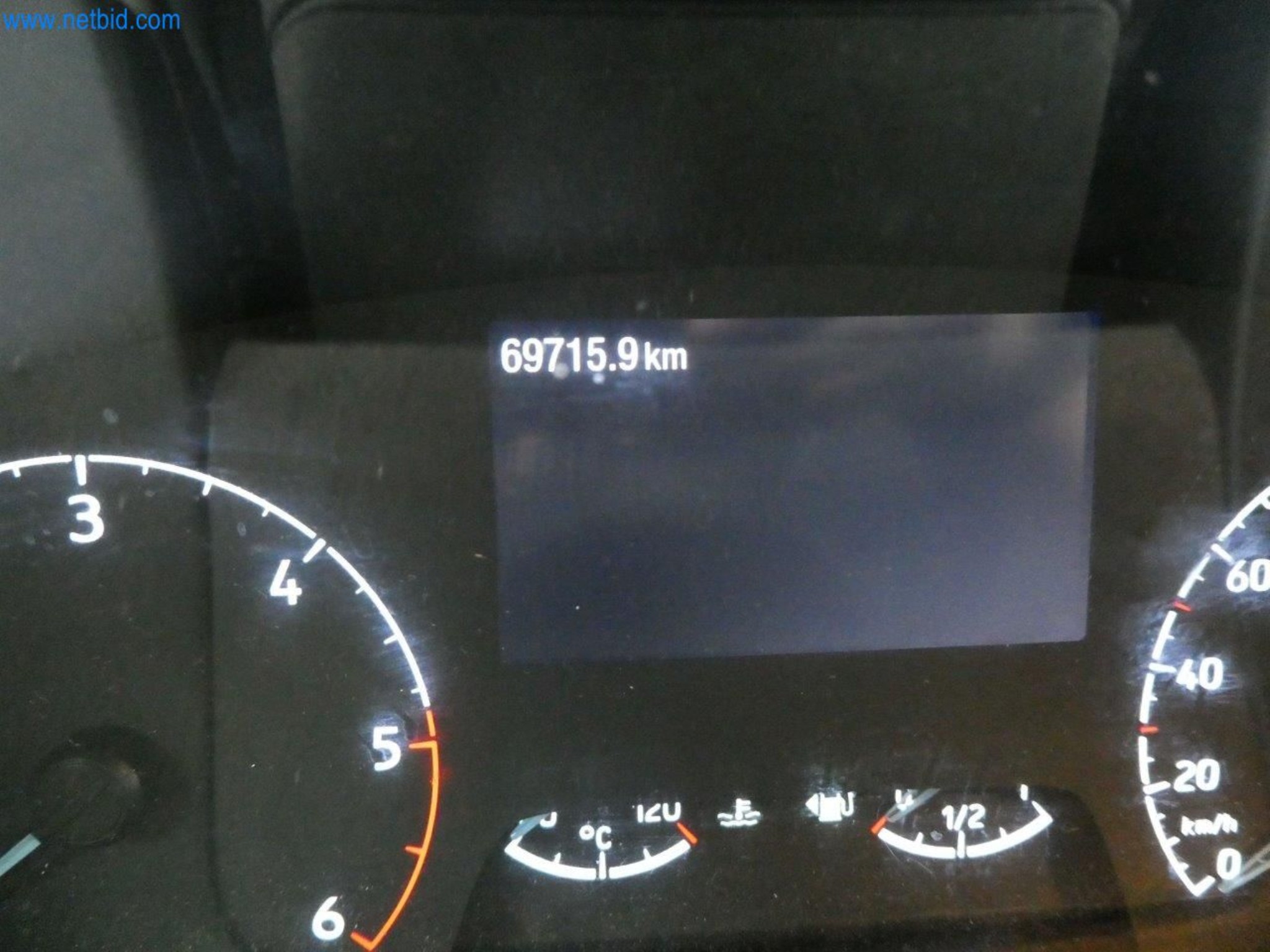 Zusatzposition online:<br>gepflegtes Bearbeitungszentrum-10