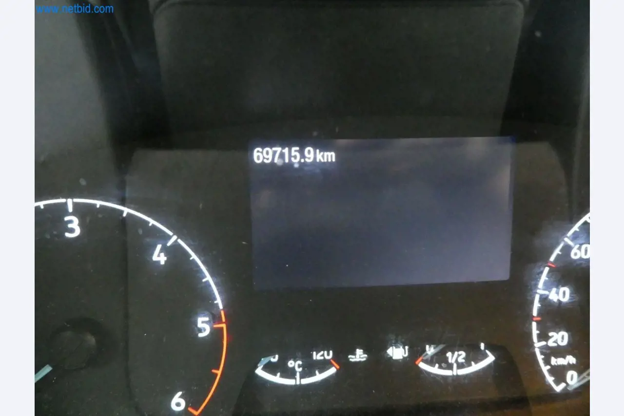 Zusatzposition online:<br>gepflegtes Bearbeitungszentrum-10