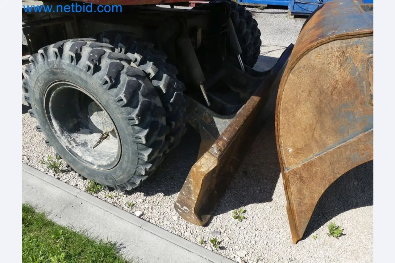 Koparka TAKEUCHI TB 175 W-3