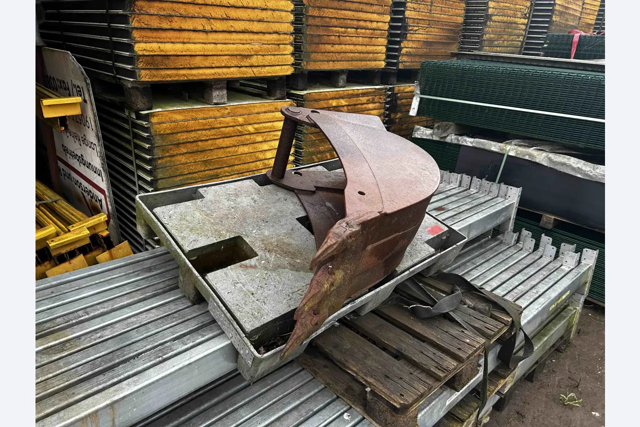 various cars, trucks, motorcycles, work machines and factory equipment-1