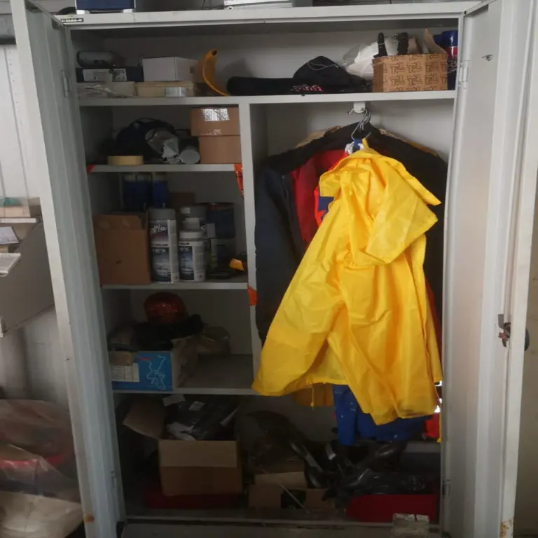 2 Stk. Werkstattschrank