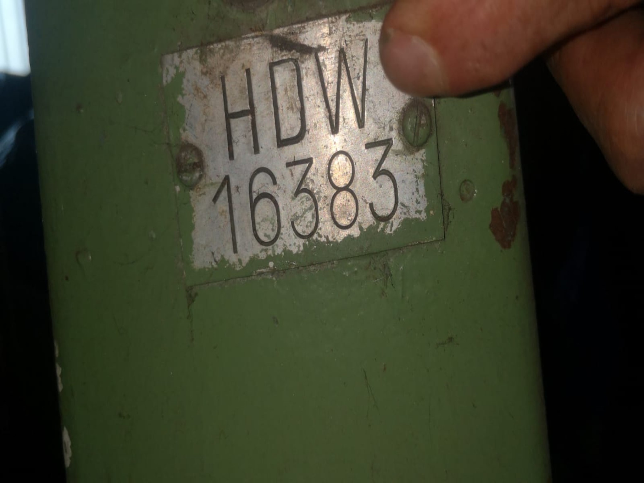 div. Werkstatteinrichtung, Fahrzeuge und Lagerbestand-2