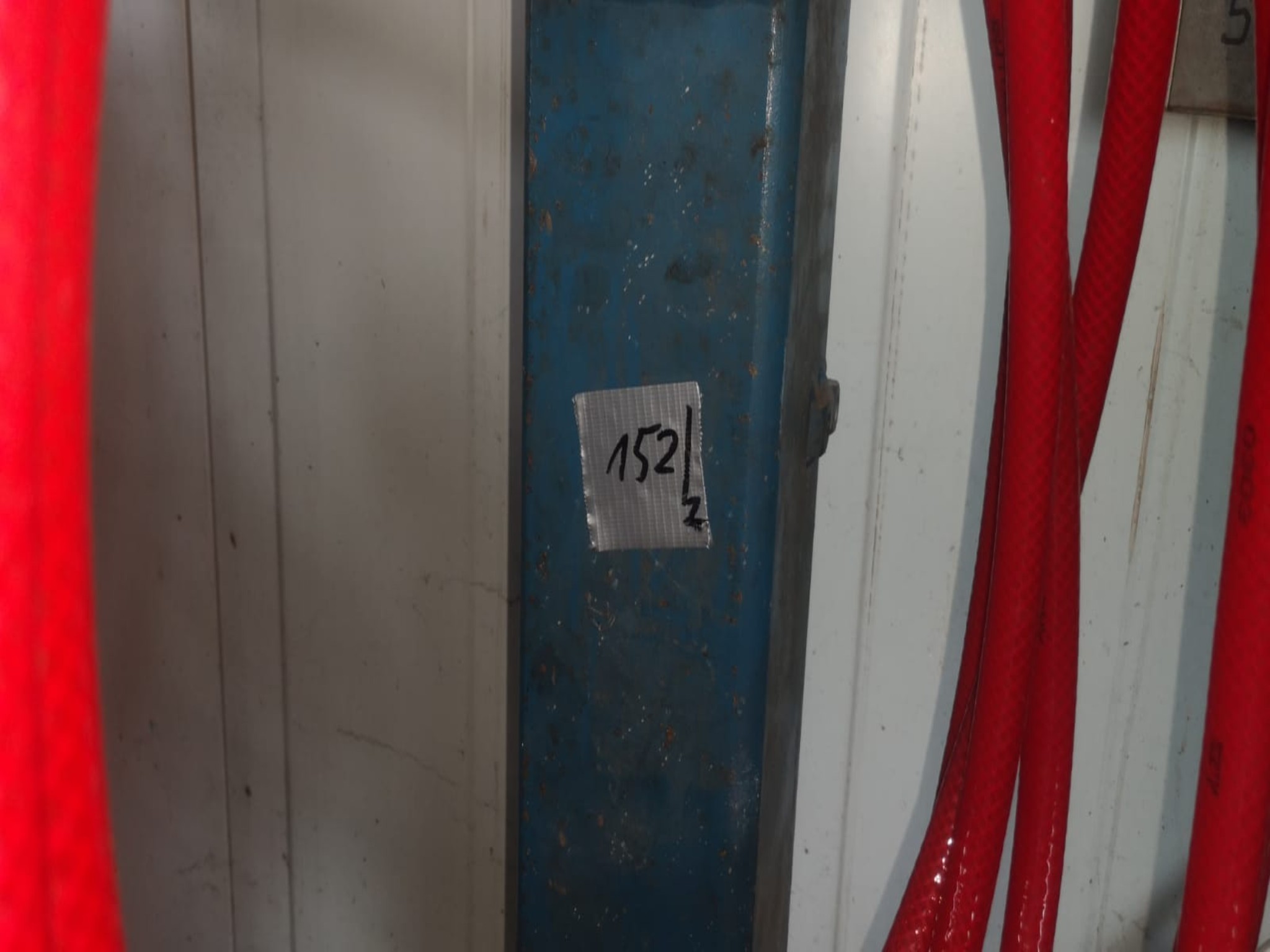 div. Werkstatteinrichtung, Fahrzeuge und Lagerbestand-5