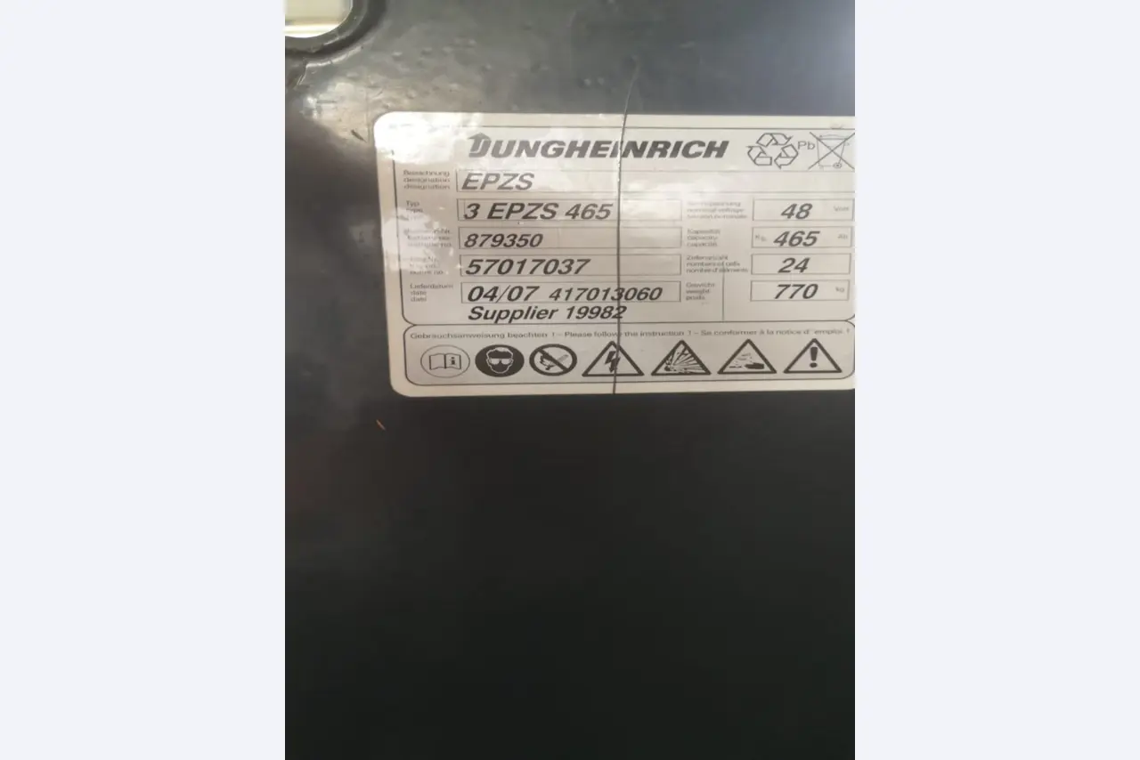 div. Werkstatteinrichtung, Fahrzeuge und Lagerbestand-3