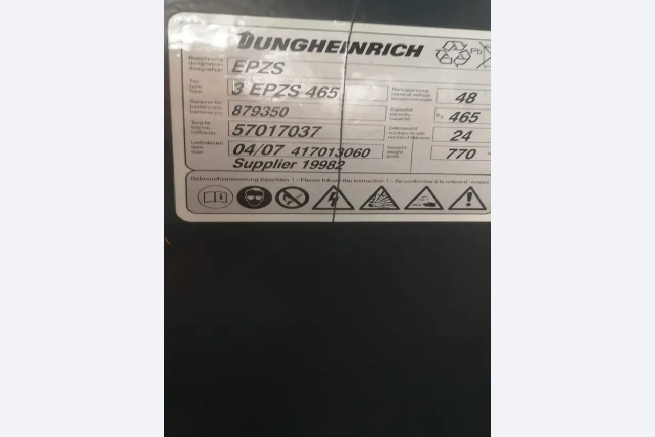 div. Werkstatteinrichtung, Fahrzeuge und Lagerbestand-4