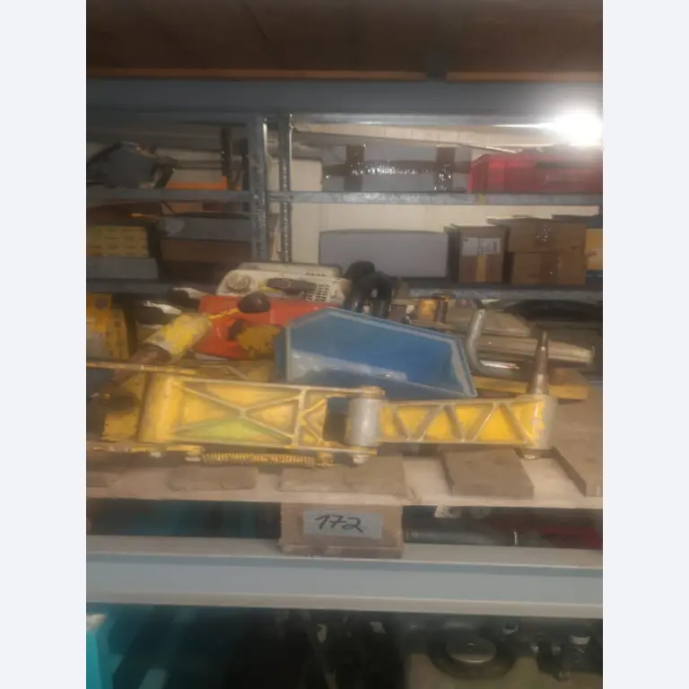 div. Werkstatteinrichtung, Fahrzeuge und Lagerbestand-1