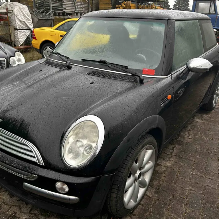 Passenger car (ex HH-PM 3016) Mini-Cooper R50