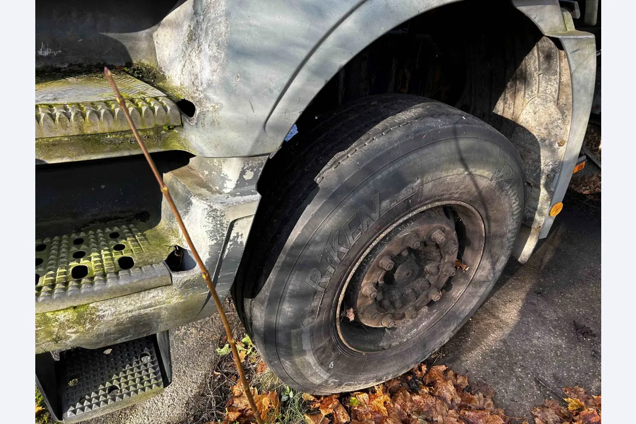 various cars, trucks, motorcycles, work machines and factory equipment-14