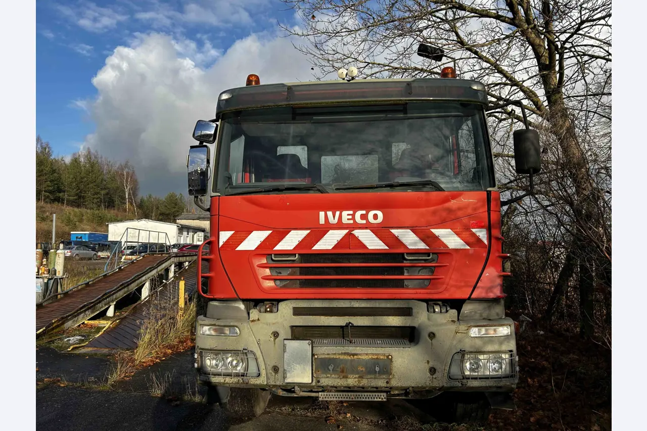 various cars, trucks, motorcycles, work machines and factory equipment-2