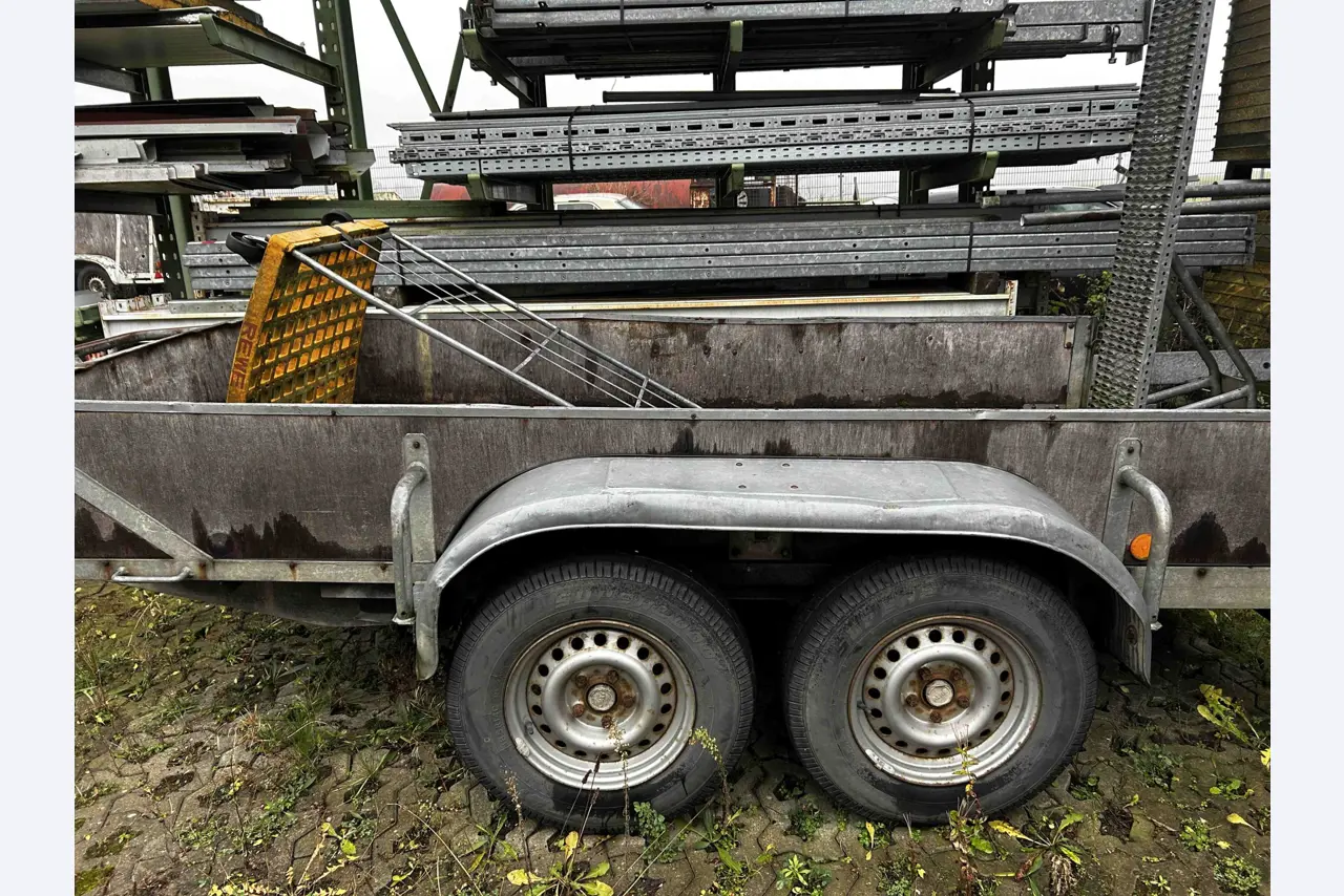 various cars, trucks, motorcycles, work machines and factory equipment-3