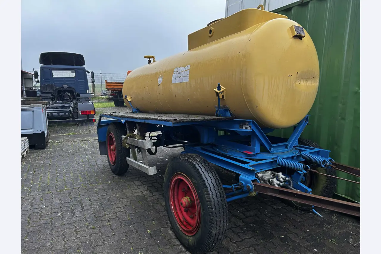 various cars, trucks, motorcycles, work machines and factory equipment-1