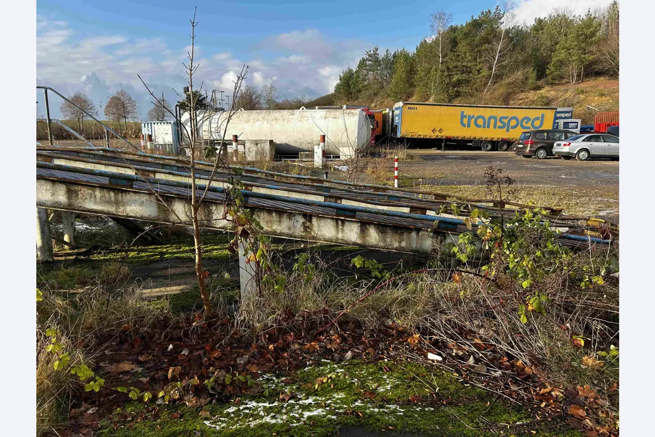 various cars, trucks, motorcycles, work machines and factory equipment-9