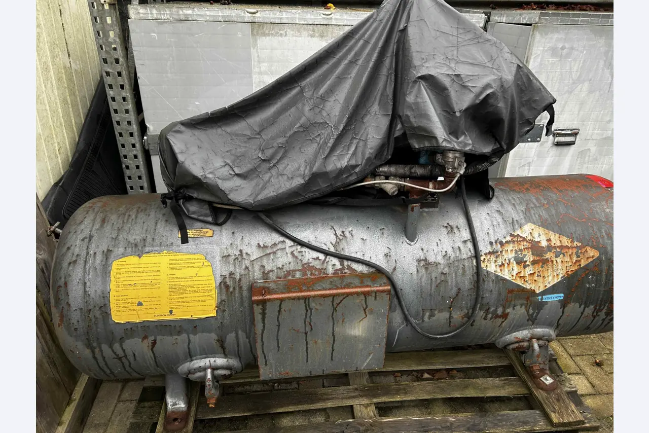 various cars, trucks, motorcycles, work machines and factory equipment-3