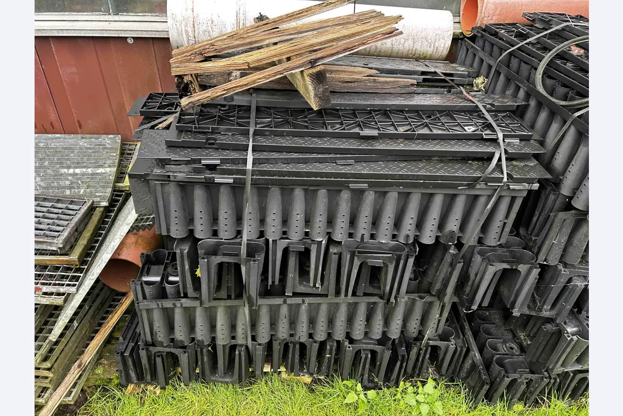 various cars, trucks, motorcycles, work machines and factory equipment-6