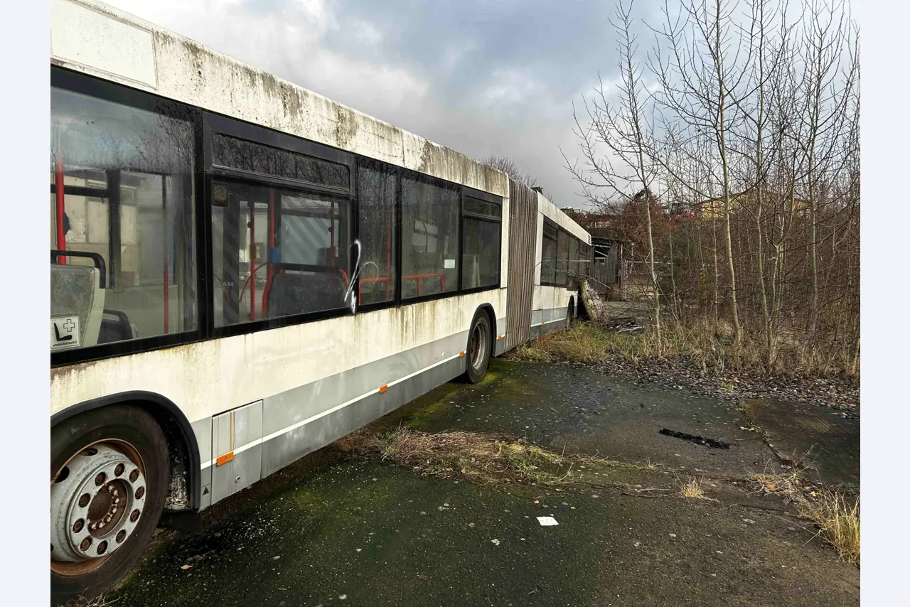 various cars, trucks, motorcycles, work machines and factory equipment-12