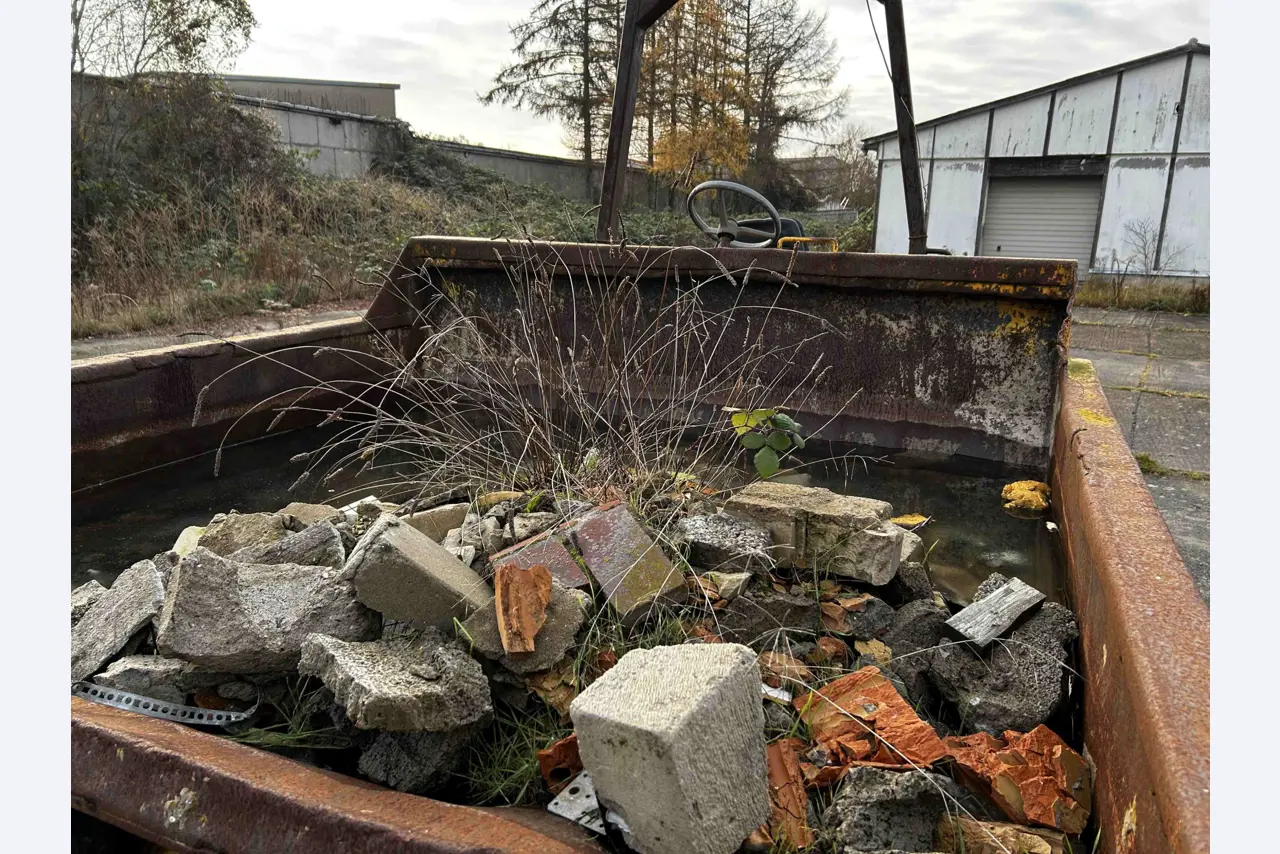 various cars, trucks, motorcycles, work machines and factory equipment-3