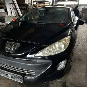 Passenger car (ex W-QY 8215) Peugeot 308