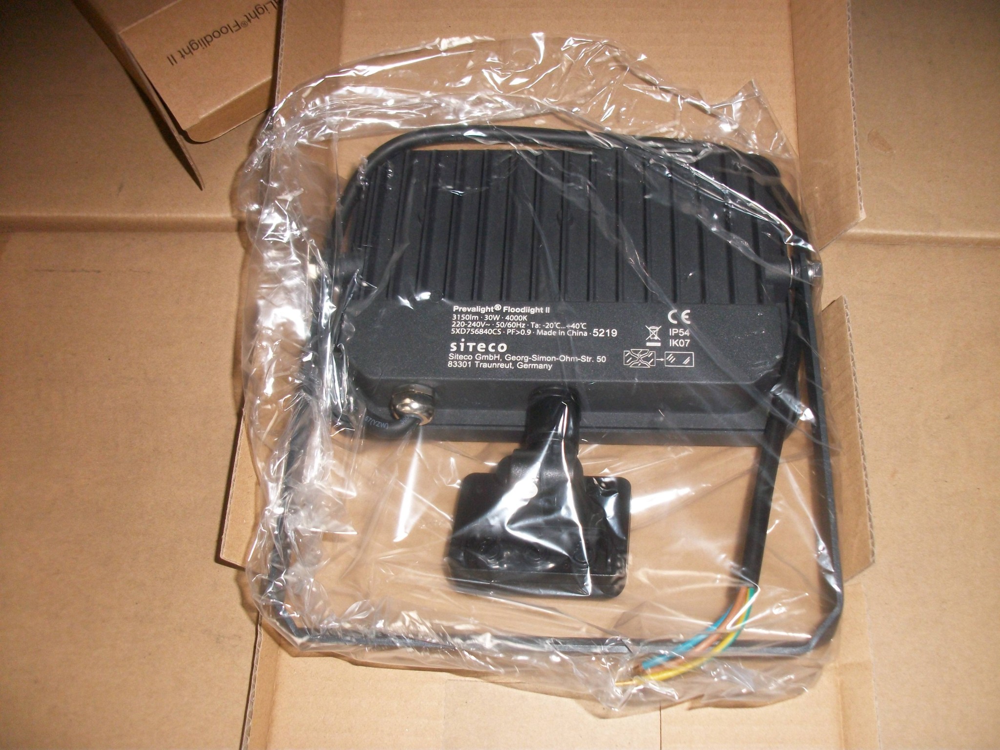 various cars, trucks, motorcycles, work machines and factory equipment-37