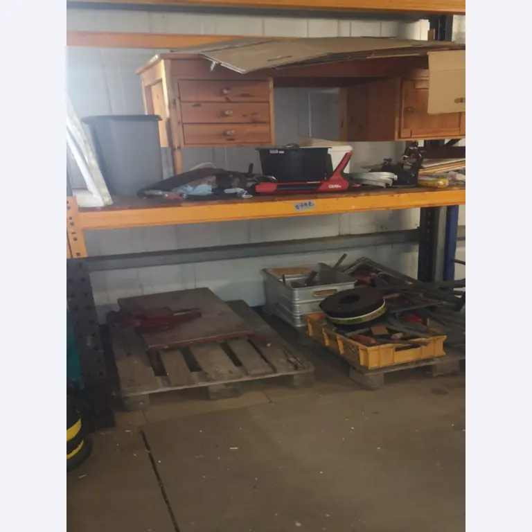 div. Werkstatteinrichtung, Fahrzeuge und Lagerbestand-10