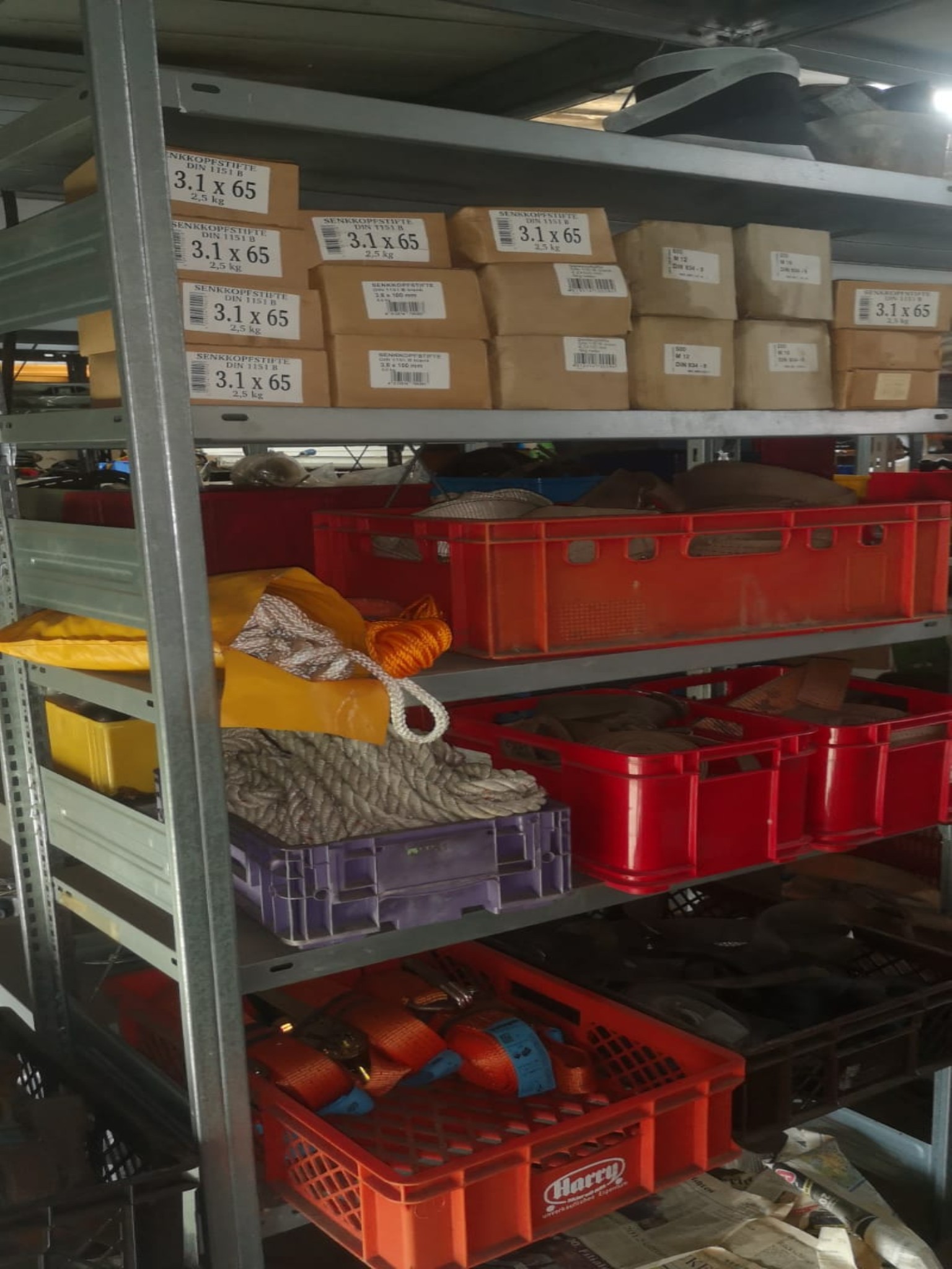 div. Werkstatteinrichtung, Fahrzeuge und Lagerbestand-4