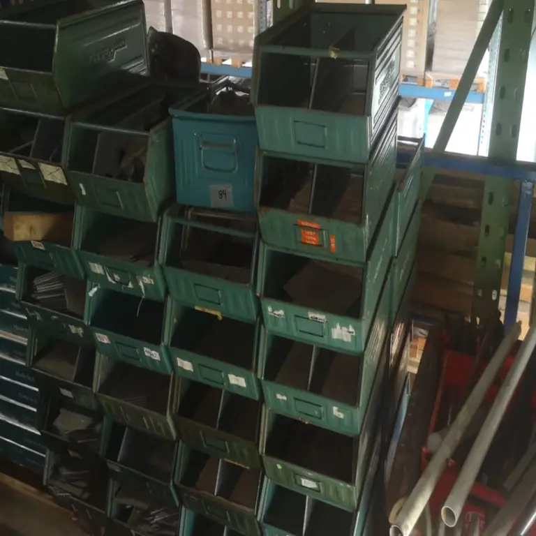 1 Posten Schütt/ Stapelboxen