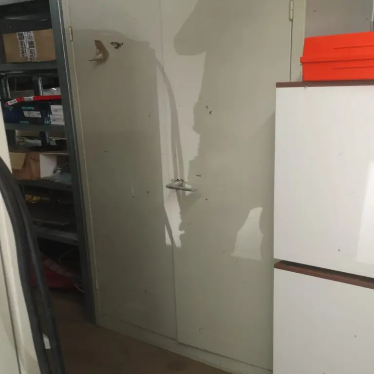 Stahlschrank