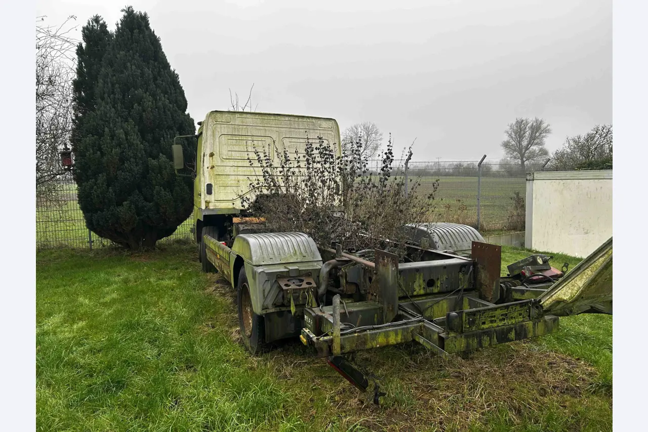 various cars, trucks, motorcycles, work machines and factory equipment-4