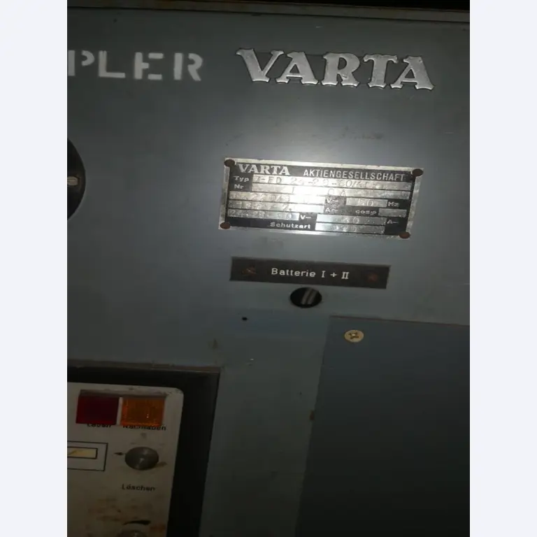 div. Werkstatteinrichtung, Fahrzeuge und Lagerbestand-2