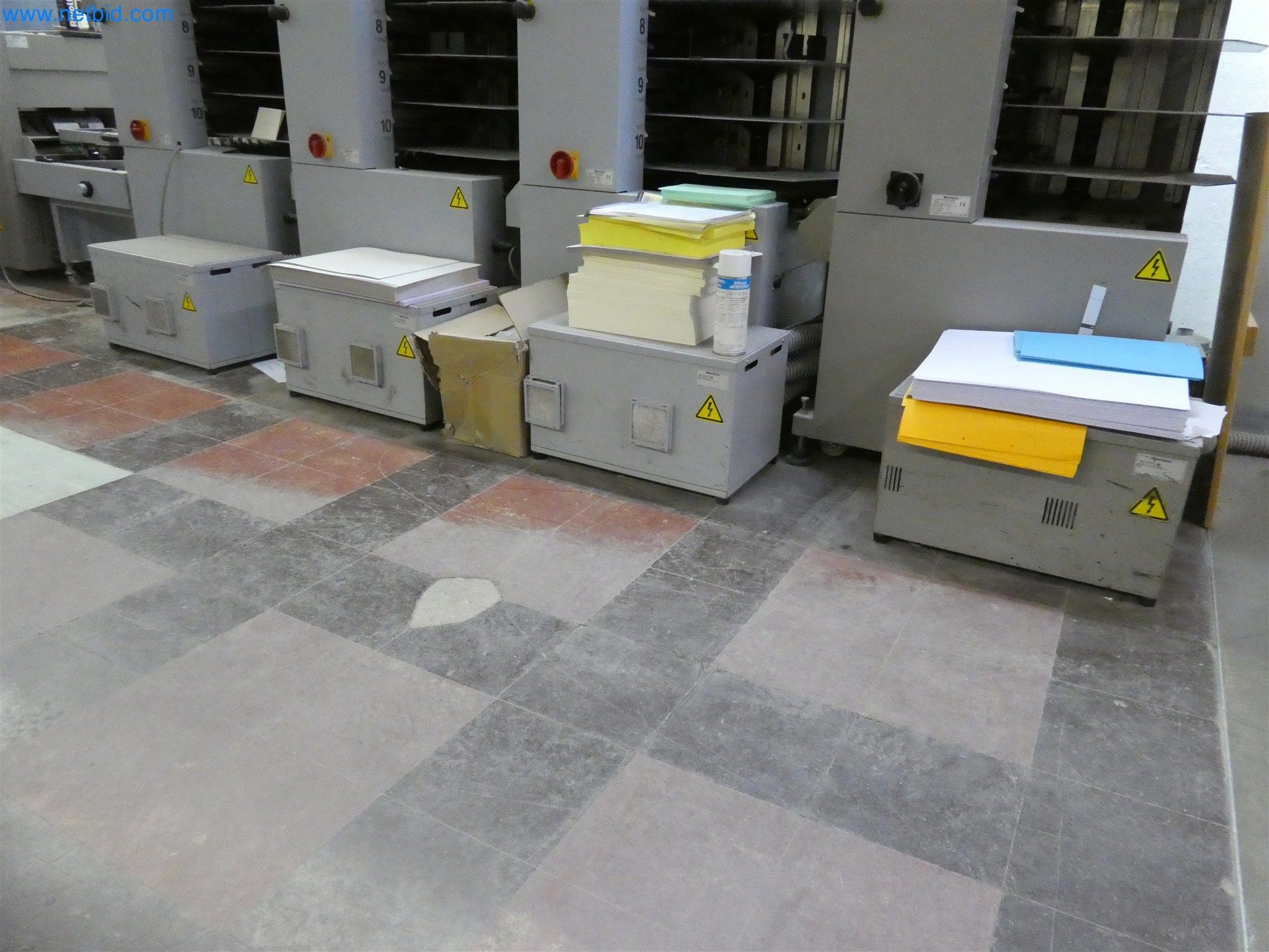 Máquinas de impresión y clasificación-22