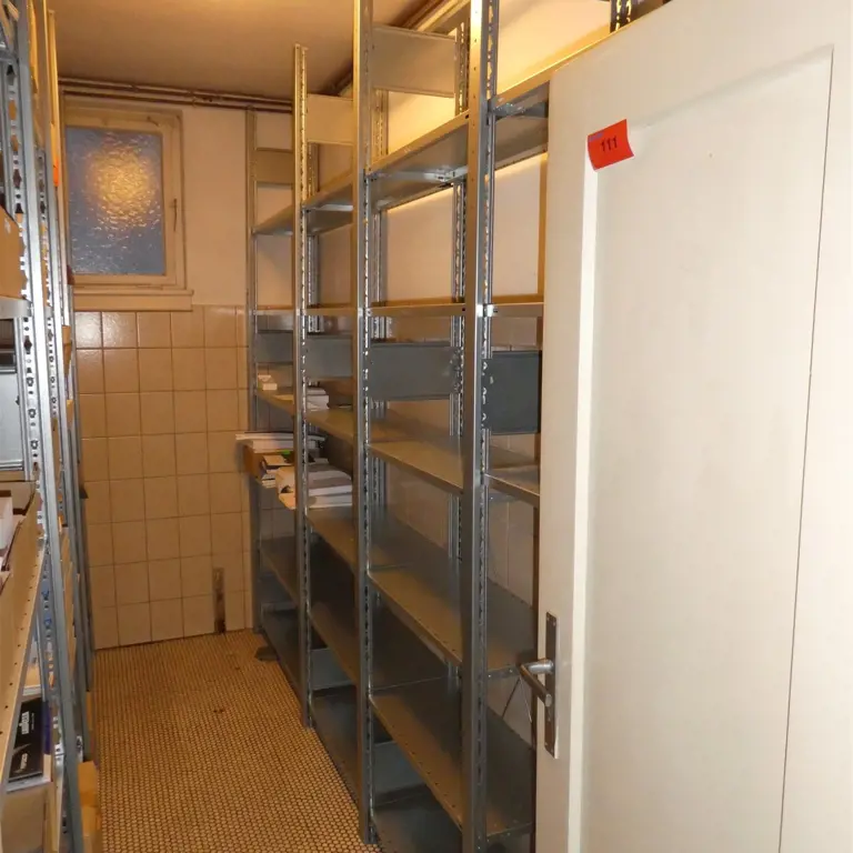 Plug-in shelving system Schulte