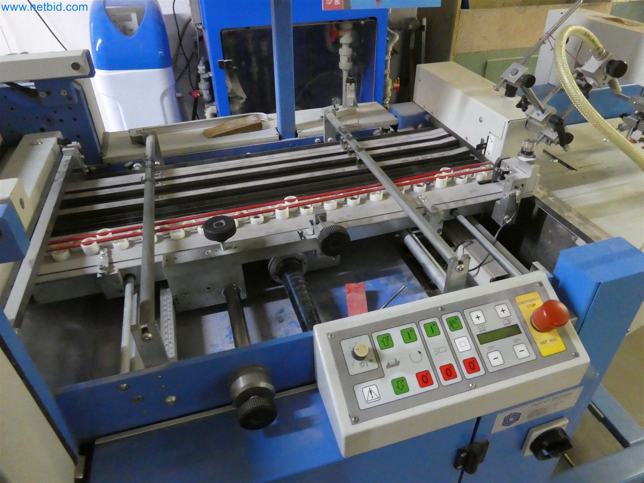 Tiskařské a třídicí stroje-11