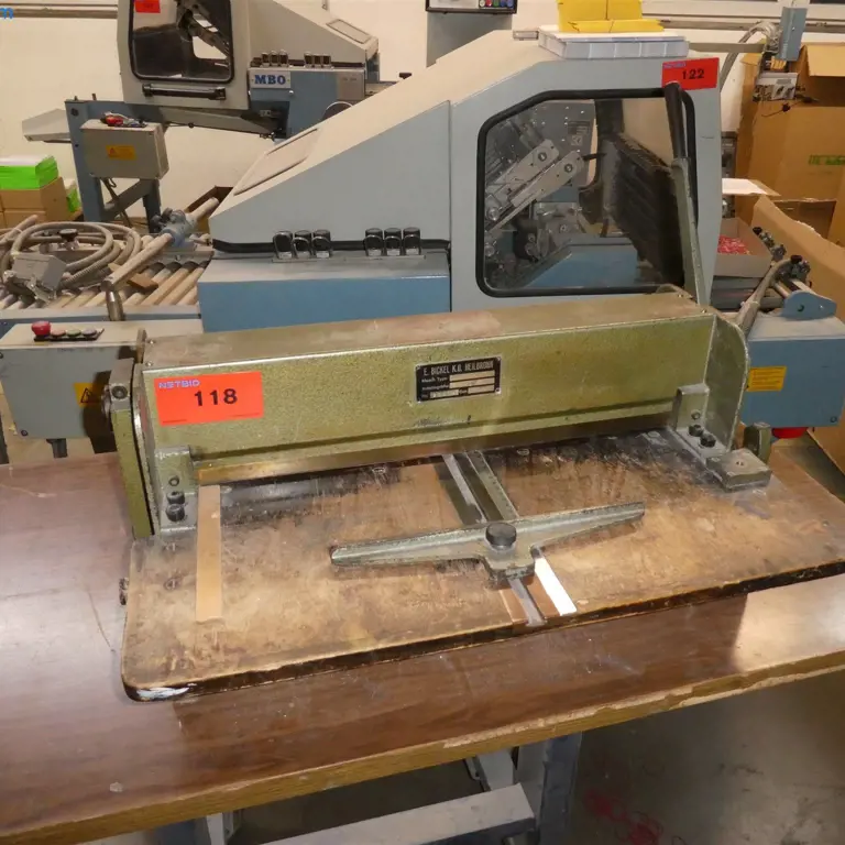 Lever-action paper cutter E. Bickel H1/50