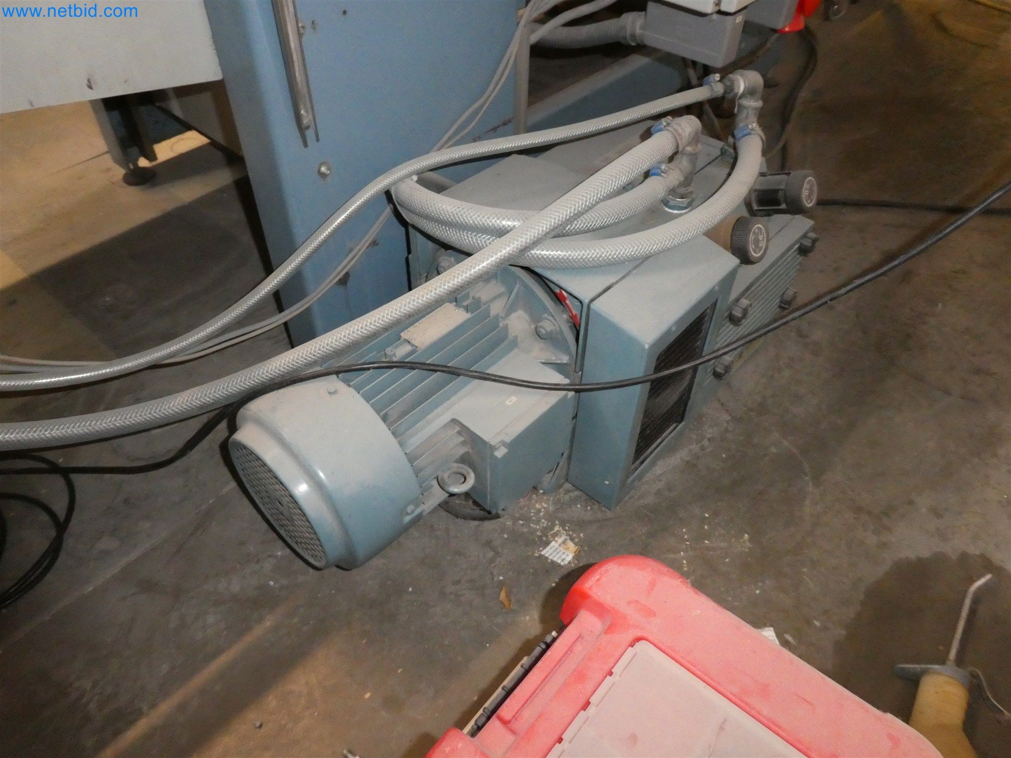 Tiskařské a třídicí stroje-11