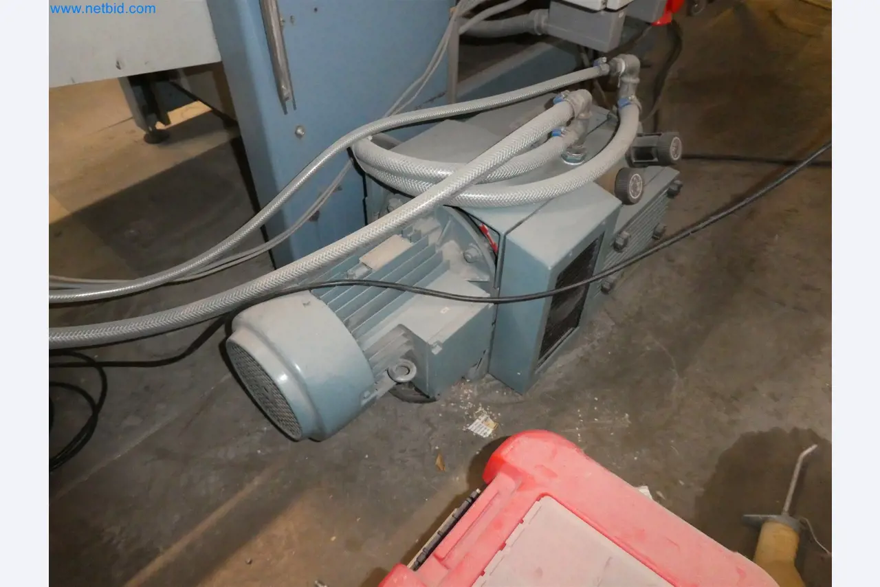 Tiskařské a třídicí stroje-11