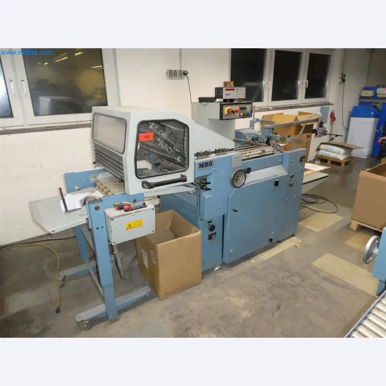 Tiskařské a třídicí stroje-1