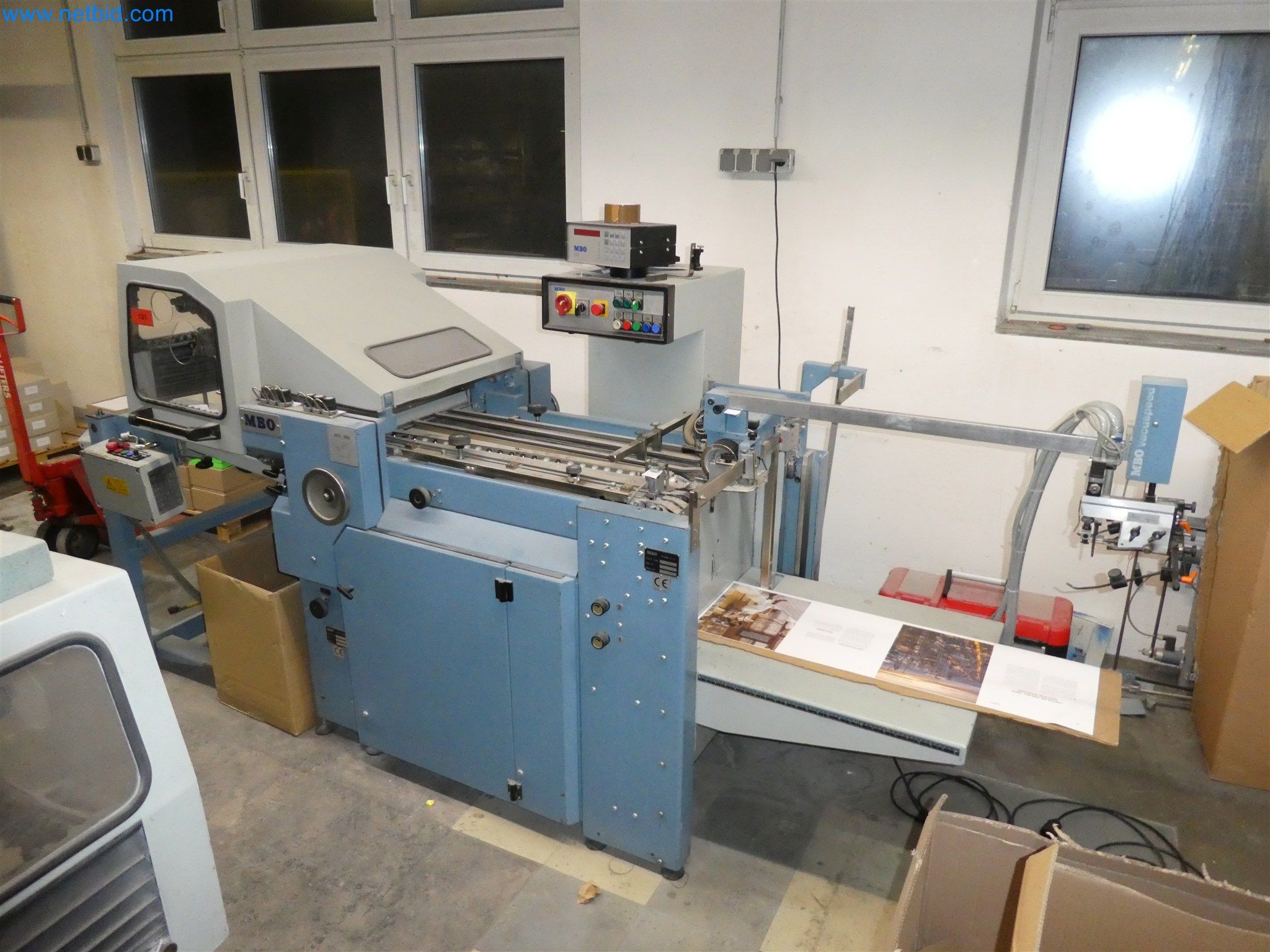 Tiskařské a třídicí stroje-2