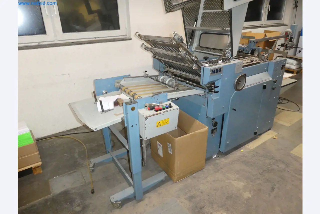 Tiskařské a třídicí stroje-3