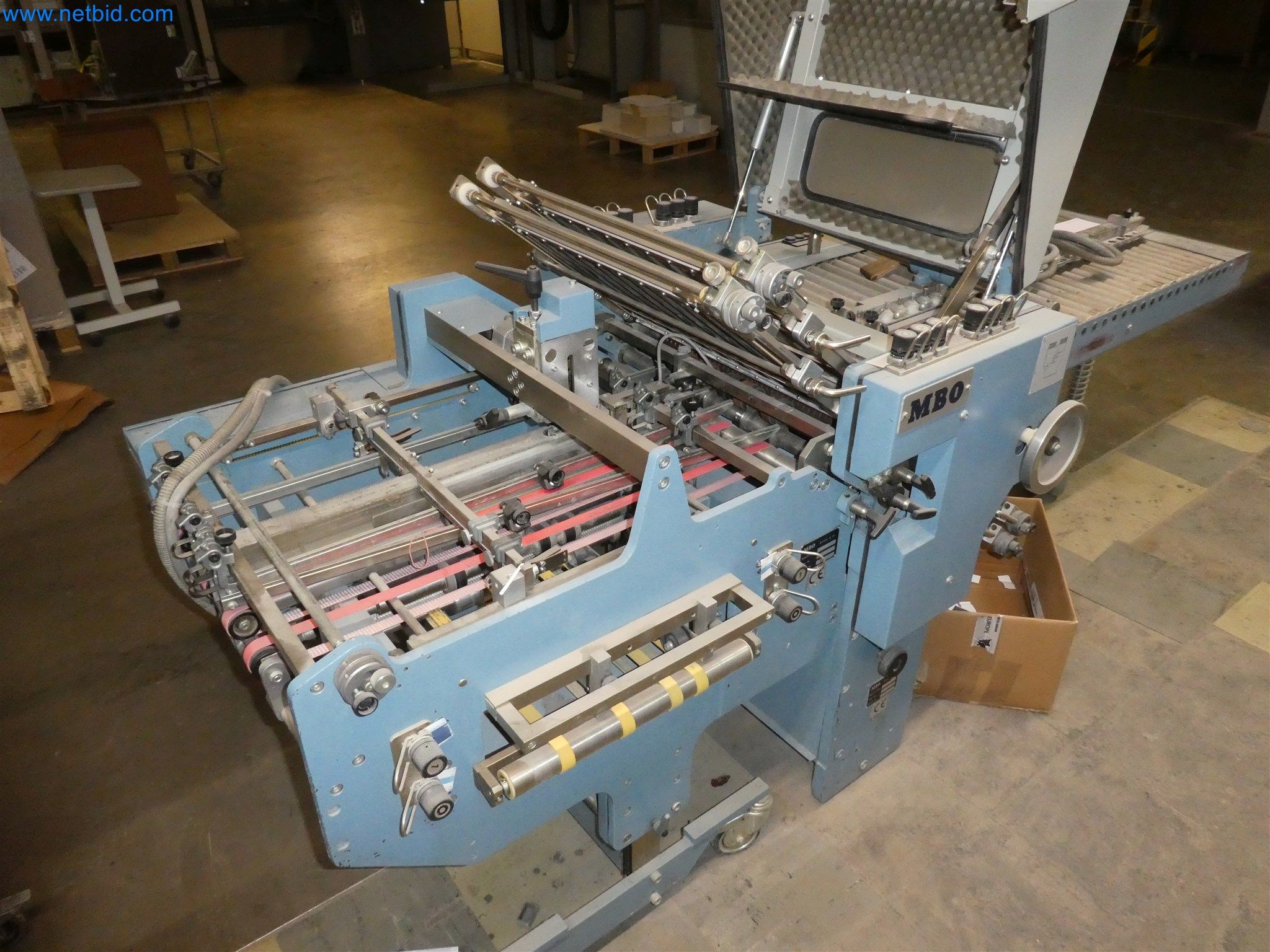 Tiskařské a třídicí stroje-5