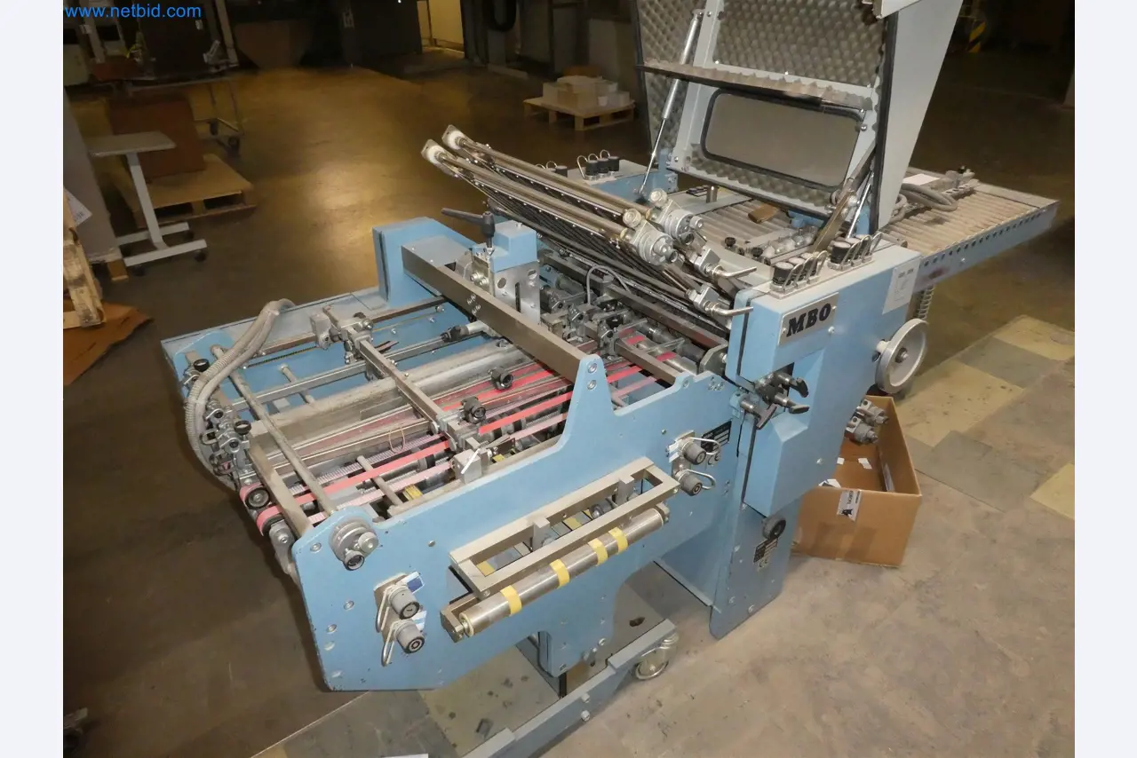 Tiskařské a třídicí stroje-5