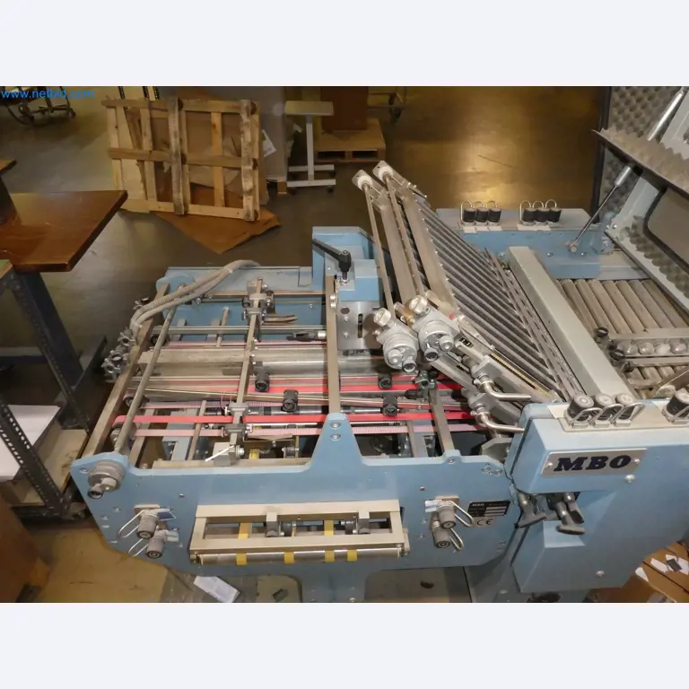 Tiskařské a třídicí stroje-6