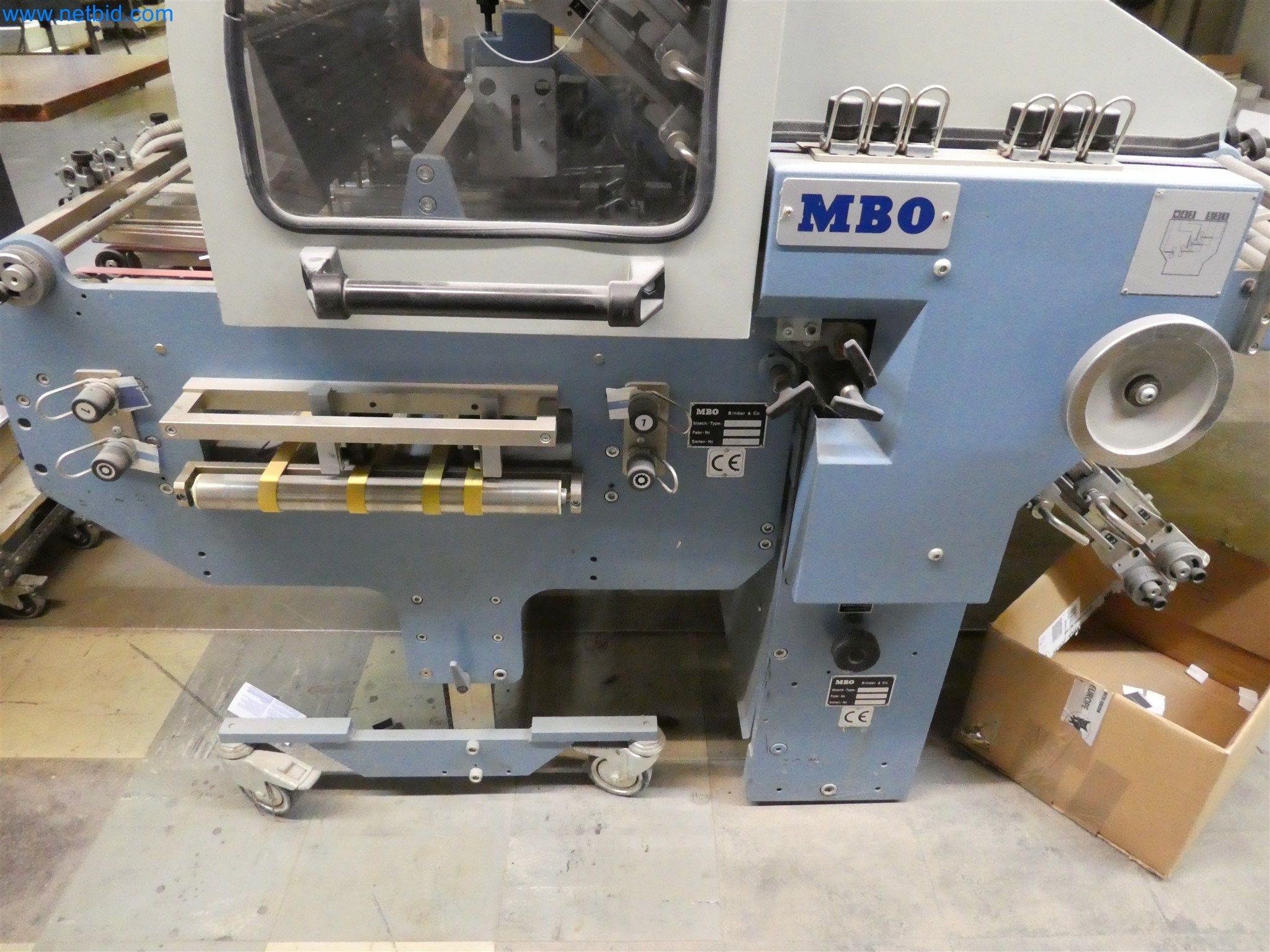 Tiskařské a třídicí stroje-8